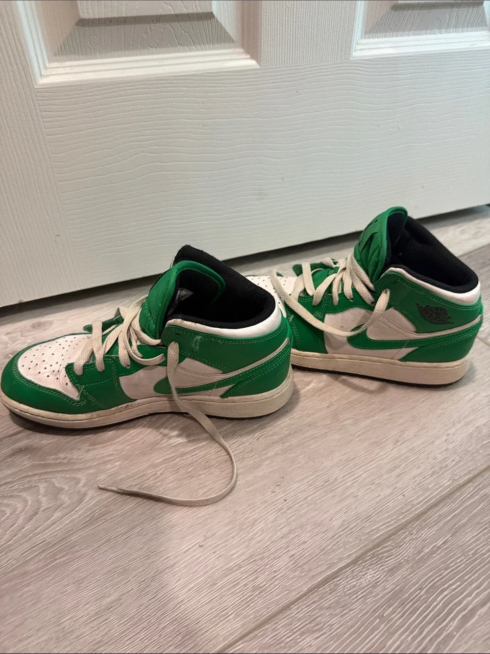 Nike Kids High-Top Sneakers in Green and White